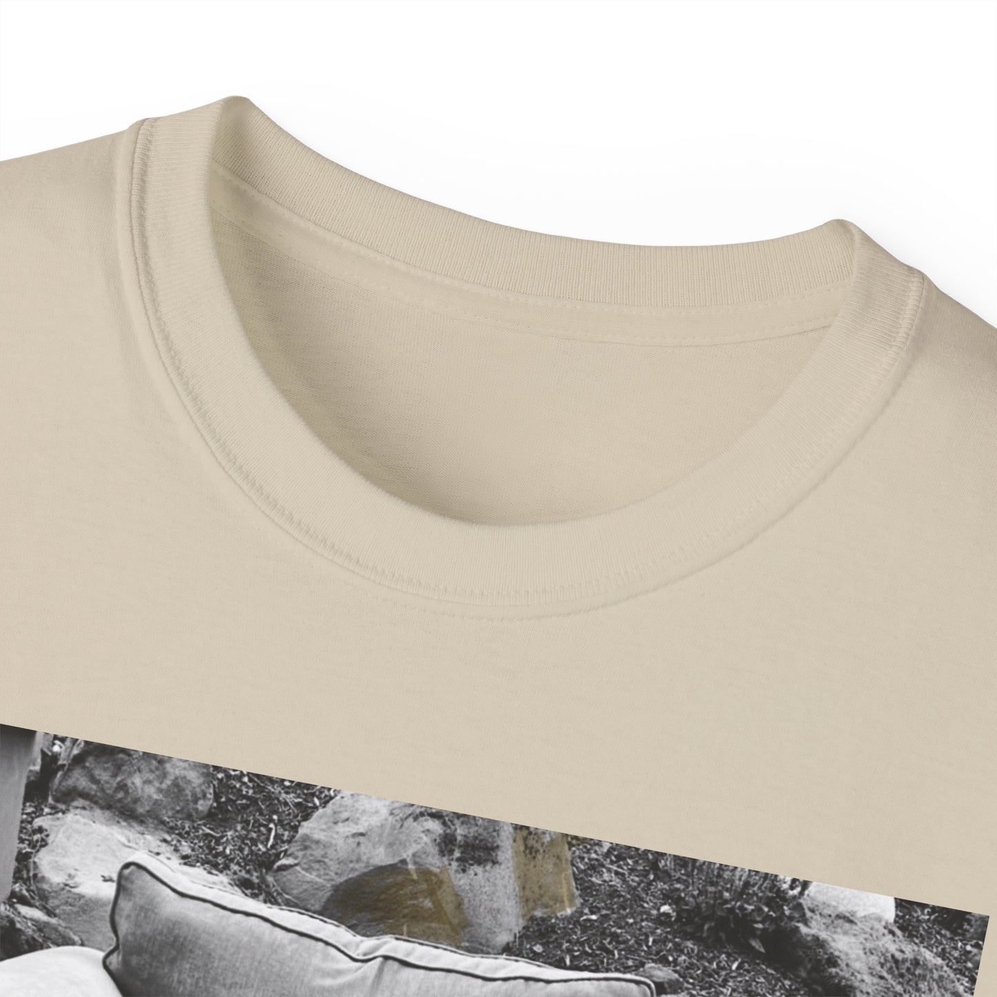 Comfortable Photo Graphic Tee, Casual T-Shirt, Unisex Cotton Tee, Everyday Wear, Gift for Friends, Cozy Style